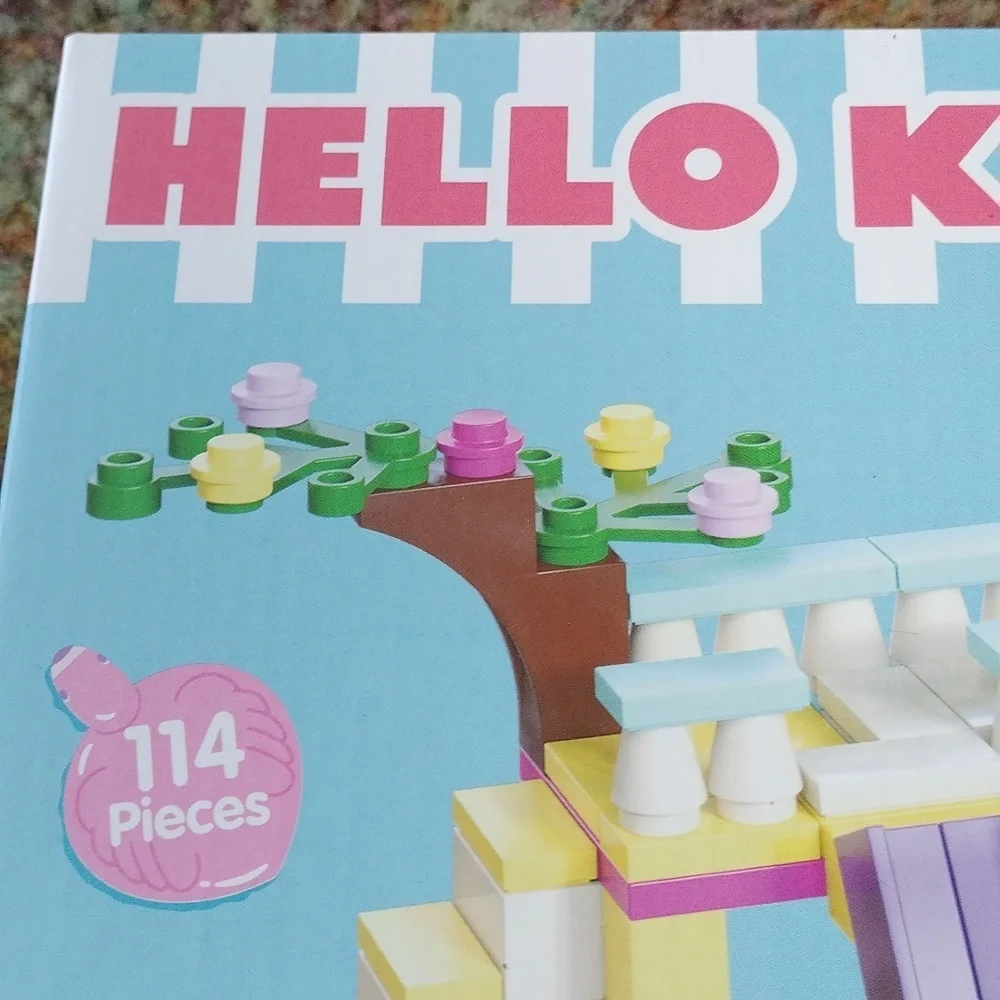 Hello Kitty Pool Party Building Bricks Set